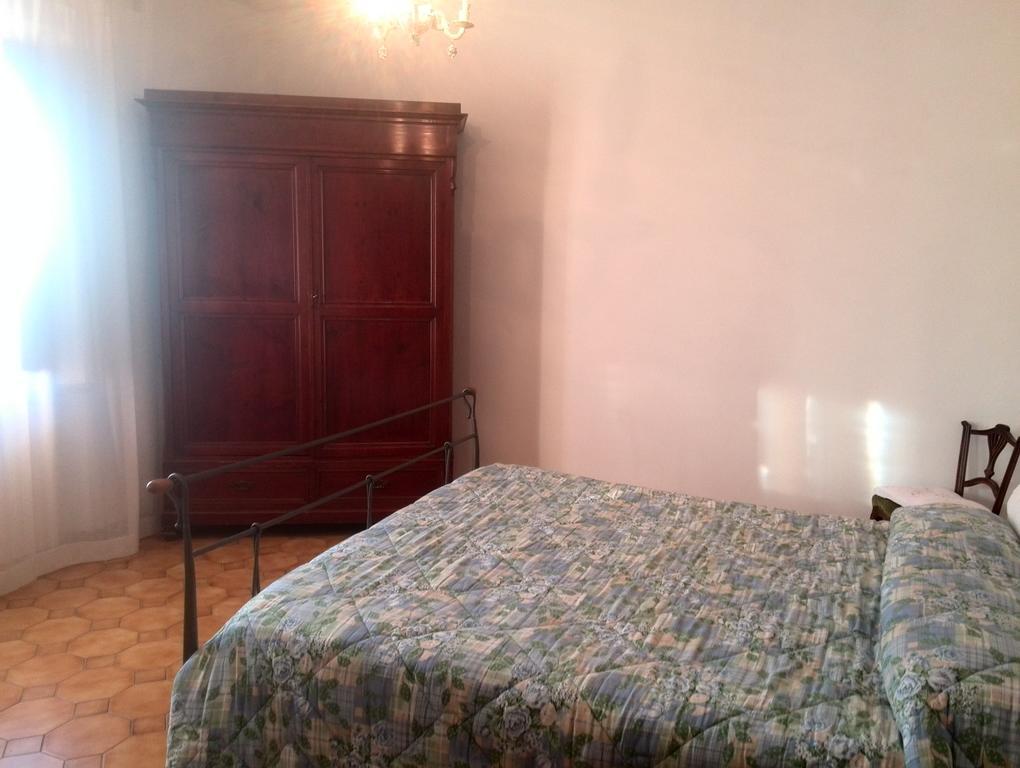 Apartamento Casa Ricciardi Chianni Habitación foto
